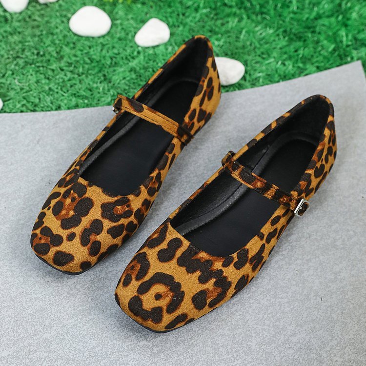 Plus Size Leopard Print Buckle Shoes Female Suede All-matching